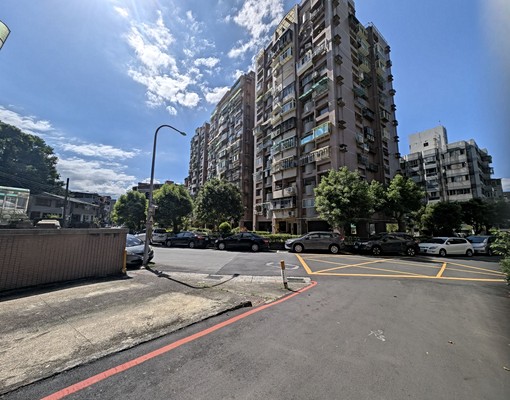 景美萬隆/社宅/可租補/一樓便停車大三房 - Image 2