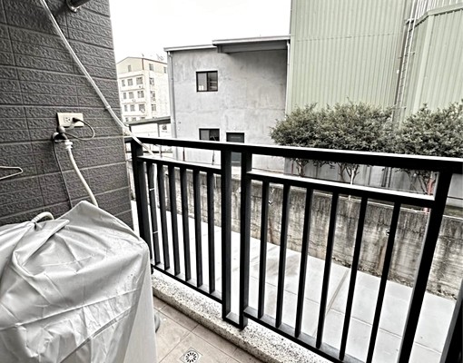 ✓近朝陽科大✓秒殺電梯套附機車位✓可租補高採光 - Image 3