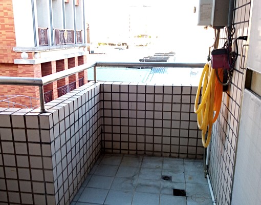 走路至佳瑪百貨3分鐘,社區型華廈,採光良好,鬧中取靜 - Image 13