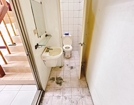 ✅車✅住店合一✅營登工作室✨宜昌十甲商圈✨空屋兩房好規劃✨ - Image 8