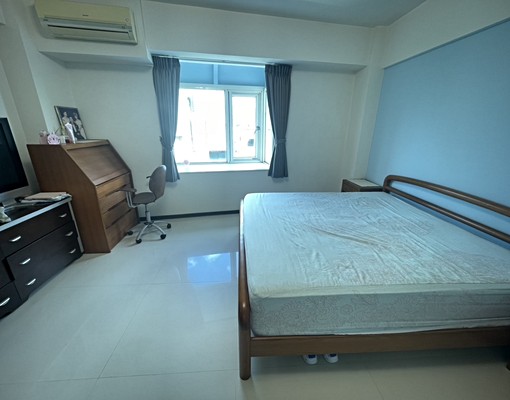 民生社區公教住宅電梯大樓採光好大衛浴優質套房出租(限女) - Image 1