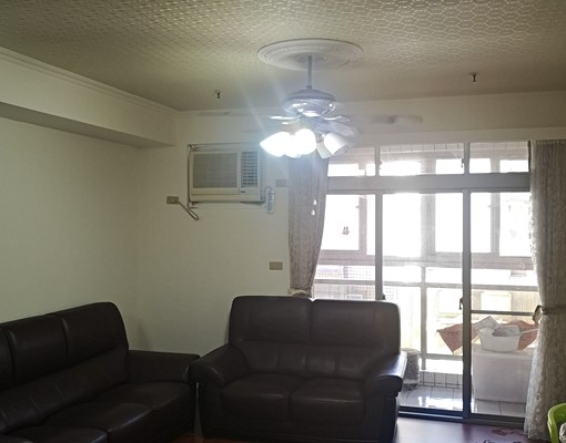 E-GO三房,樓下全家便利商店 - Image 1