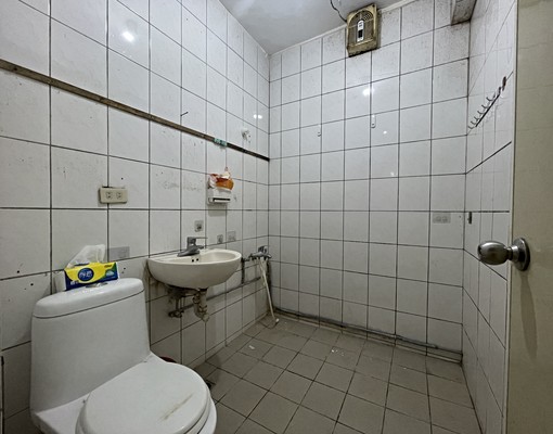 輕軌玫瑰中國城站方正二樓 - Image 6