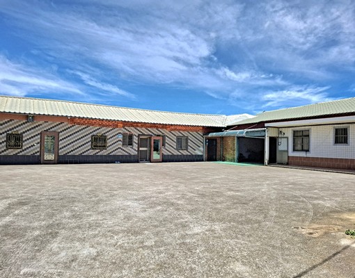 淡水石頭厝甲建特色老屋+平坦農地