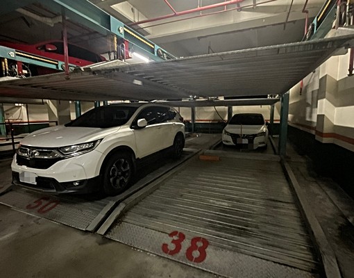 合康映月坡道機械平移車位 - Image 1