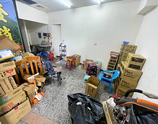 ⭐️租⭐️屏東鹽埔三角窗金店面整棟出租 - Image 10