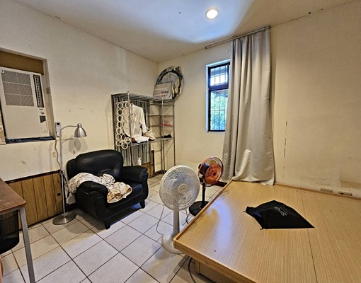 採光通風良好,靜巷住家適合小家庭或是朋友合租 - Image 2