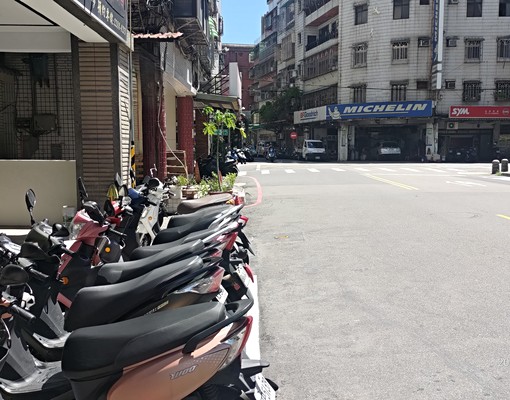 永安南路邊間店面(適合行業類別多) - Image 9