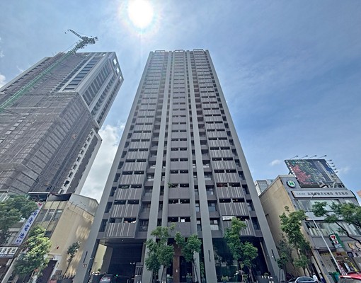 興富發大悅|機能好交通方便|溫馨兩房 - Image 1