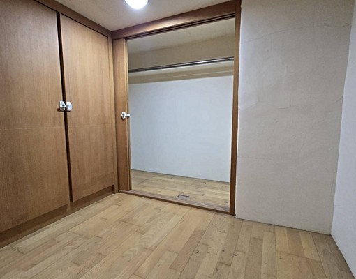 中興路商圈*摩登台北*樓中樓採光明亮通風有陽台 - Image 9