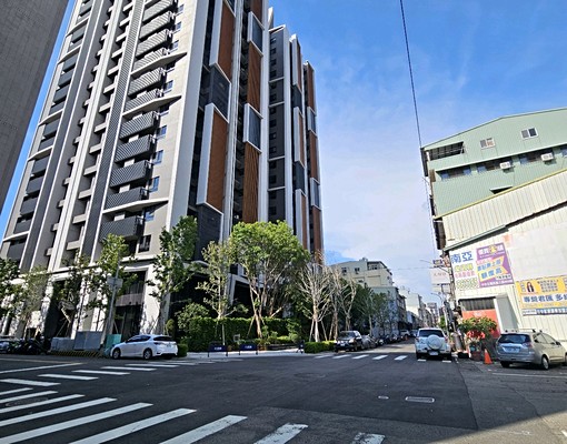 中山醫全新裝潢1房1廳明亮大陽台近美村路 - Image 15