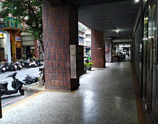 集美商圈成功路電梯套房(禁寵物) - Image 10