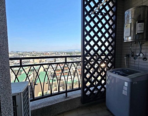 全社區都一樣就我樓高景美含網路 - Image 6
