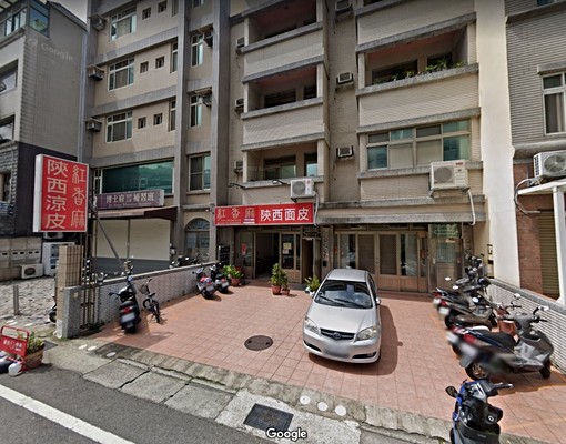 (租)稀有【成功學區】門口有車位-臨路一樓金透店 - Image 7