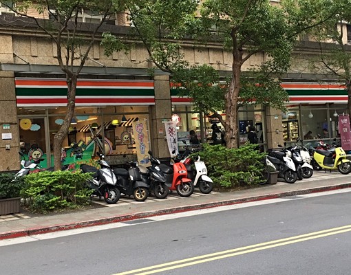 近內湖三總,優質電梯社區套房,飯店式管理適合醫生空姐 - Image 3