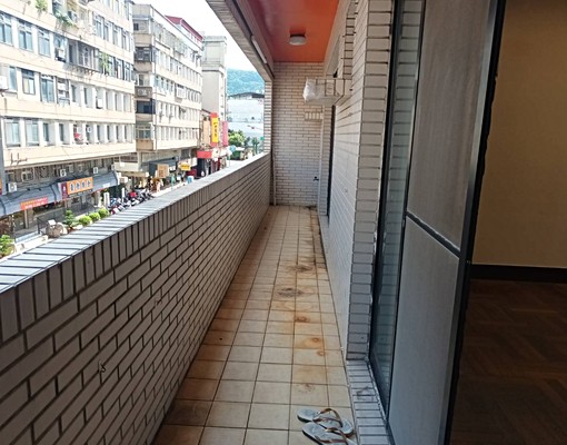 德行東路家樂福商圈大戶四房雅寓 - Image 5