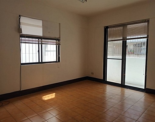 德行東路家樂福商圈大戶四房雅寓 - Image 8