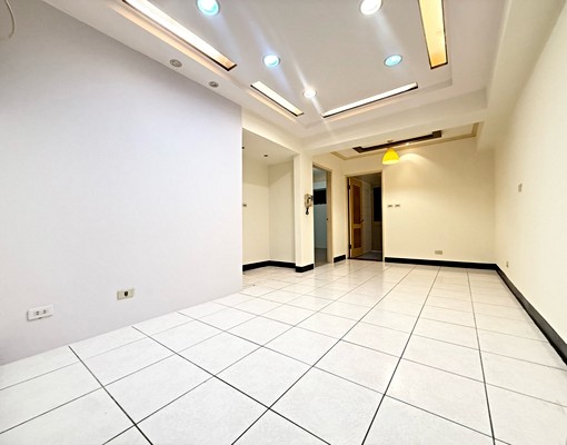 民安國小/可租屋補助/電梯2房/包裹垃圾代收/天然瓦斯 - Image 1