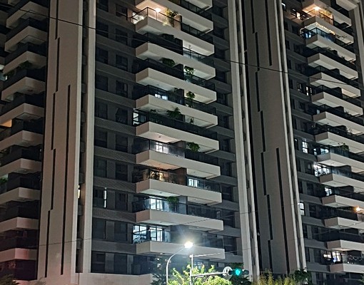 優質兩房~緊鄰學校|可租補|附網路|鄰近夜市高速公路 - Image 1