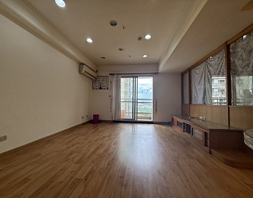 百年大鎮.近龍潭工業區.大坪數稀有四房車 - Image 2