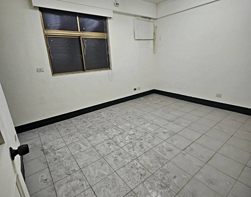 靠近麥當勞正陽明路上透天店面(B1-5F) - Image 8