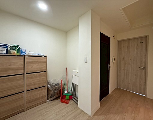 |國父紀念館站8分鐘|八德路三段|採光四房整層住家|可租補 - Image 1