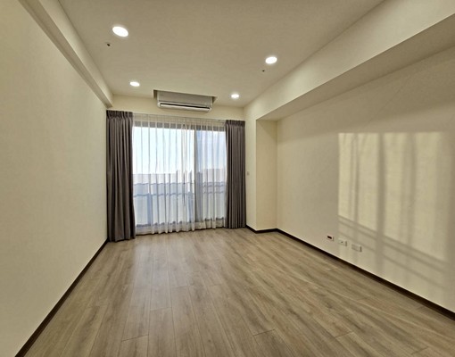 專任頂樓景觀戶,近金山街園區,實驗中小學區工作交通餐飲都便捷 - Image 1
