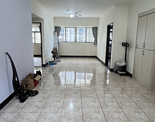 🏠[空間大屋況佳｜中興橋旁明亮通風電梯大二房｜可租屋補助] - Image 1