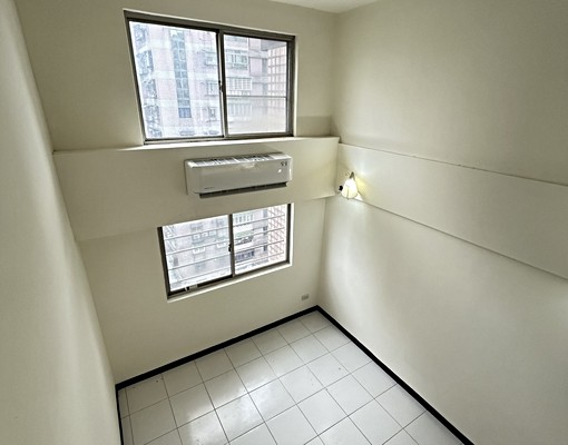可租補、免仲介費、亞東捷運站2+2房 - Image 1