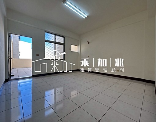 💥乘加兆小貓💥安平區~透天~店住~空間大~可辦公室~ - Image 5