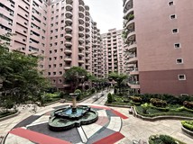 莊敬路一段桃園區尊爵飯店旁..