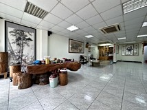 龍江路394巷榮星方正一樓~~..