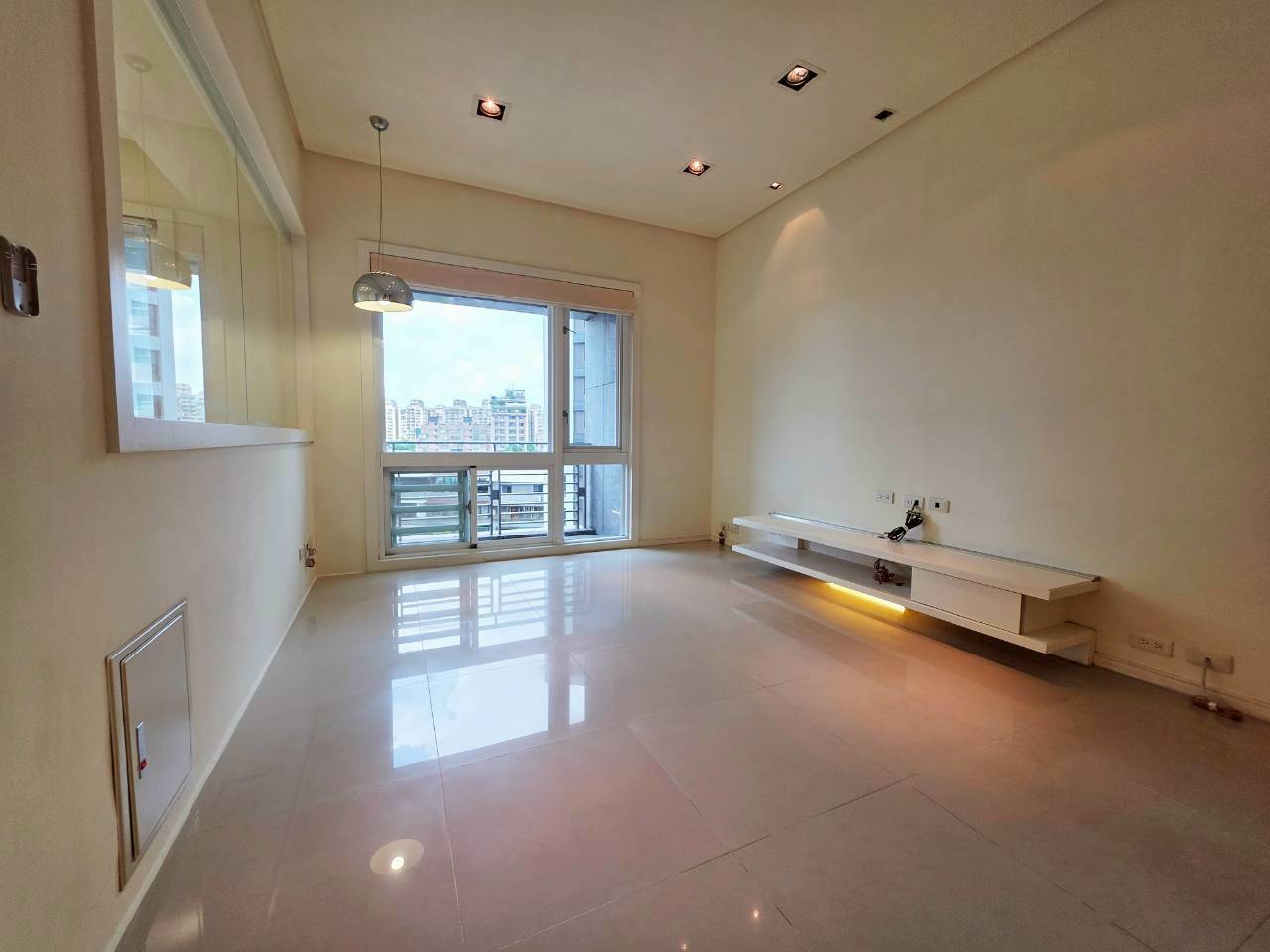 😍低總價3房車-高樓面河堤景觀.屋況採光佳