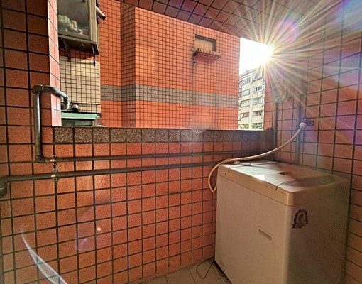 捷運景安站5分【電梯1房1廳】大面採光★警衛管理★垃圾代收 - Image 8