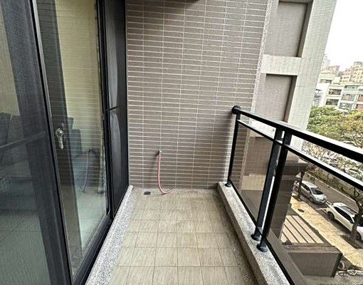 近高鐵.東興國小採光電梯3改2房家具電全附車位 - Image 7