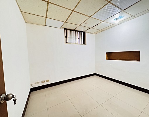 南勢角總站透天1+2樓/適工作室及進出貨便利 - Image 6