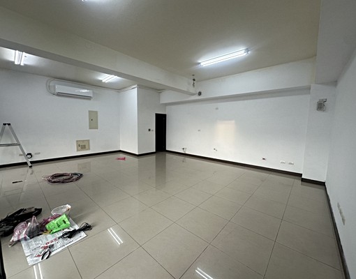 誠可談歡迎工作室來租近淡海國小一樓住店租金含一個坡平車位 - Image 5