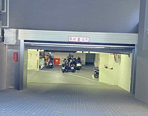 板橋平面大車位可停大車車 - Image 2