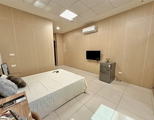 中華路全新套房/可貓/包裹代收/垃圾代收/電梯/格局方正 - Image 2