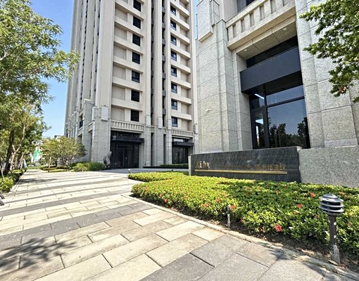 【租】高雄大學首排景觀│永信原旭❖臻視野全新二房+平車 - Image 1