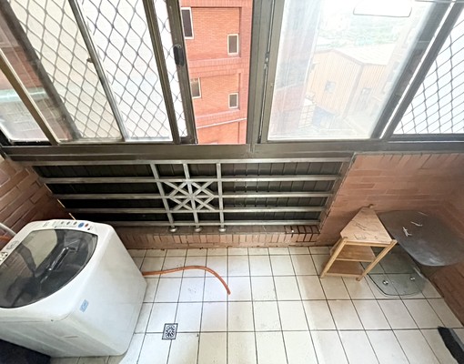 藝文特區🌳室內使用12坪~寬敞大套房🥰採買好方便 - Image 4