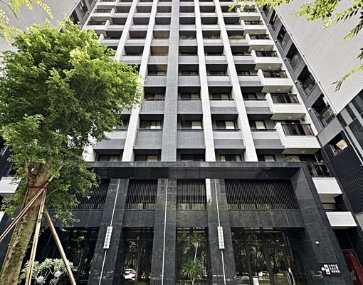 近74🐵正三房🐬家俱全配🌺高樓層高採光 - Image 1