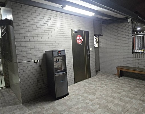 板橋區光復橋整層28坪高級裝潢2房1廳1廚1衛1露台 - Image 4