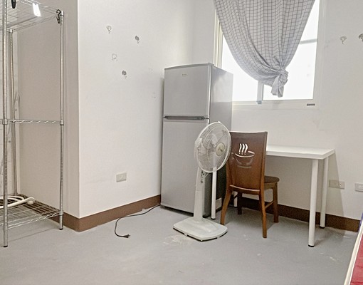 屏東大學透天分租套房家具電齊全(可租屋補助) - Image 3