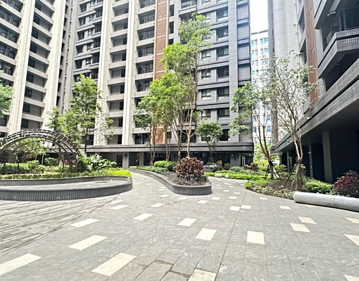 全新交屋、兩房+車位、可租補 - Image 9
