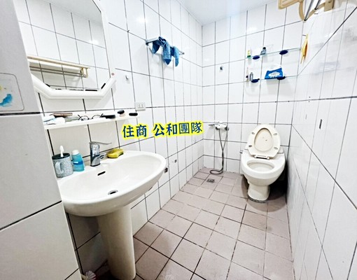 超級強案~景安捷運電梯3房~超大客廳找竣羽快速成交~ - Image 7