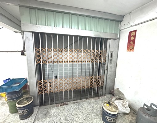 力行路二段1樓~使用空間大~有地下室~有夾層~門口可暫停小車 - Image 8