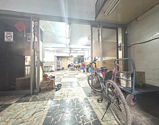 力行路二段1樓~使用空間大~有地下室~有夾層~門口可暫停小車 - Image 10