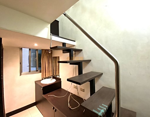兆基🏡屏科大旁｜樓中樓附冷氣冰箱 - Image 1