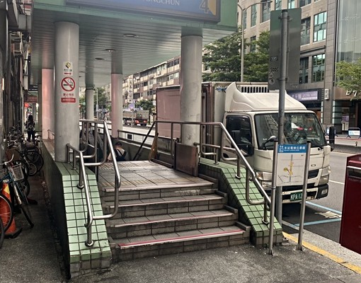 永春捷運站正樓上❤租屋補助戶籍❤大陽台❤格局方正❤寵物 - Image 6